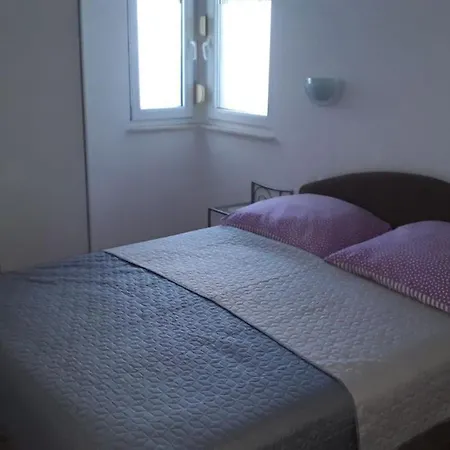 Apartmani Jureta Okrug Gornji Exterior photo