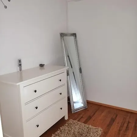 Apartmani Jureta Okrug Gornji Exterior photo