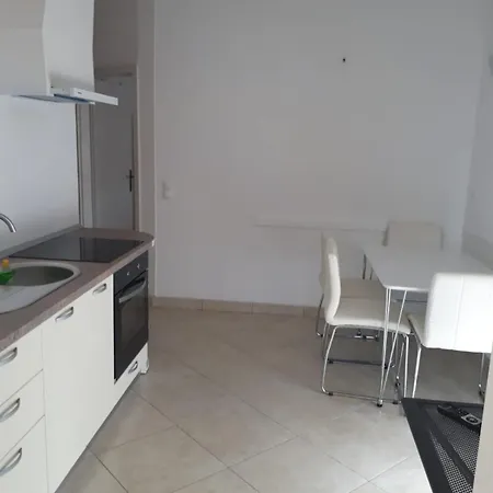 Apartmani Jureta Okrug Gornji Exterior photo