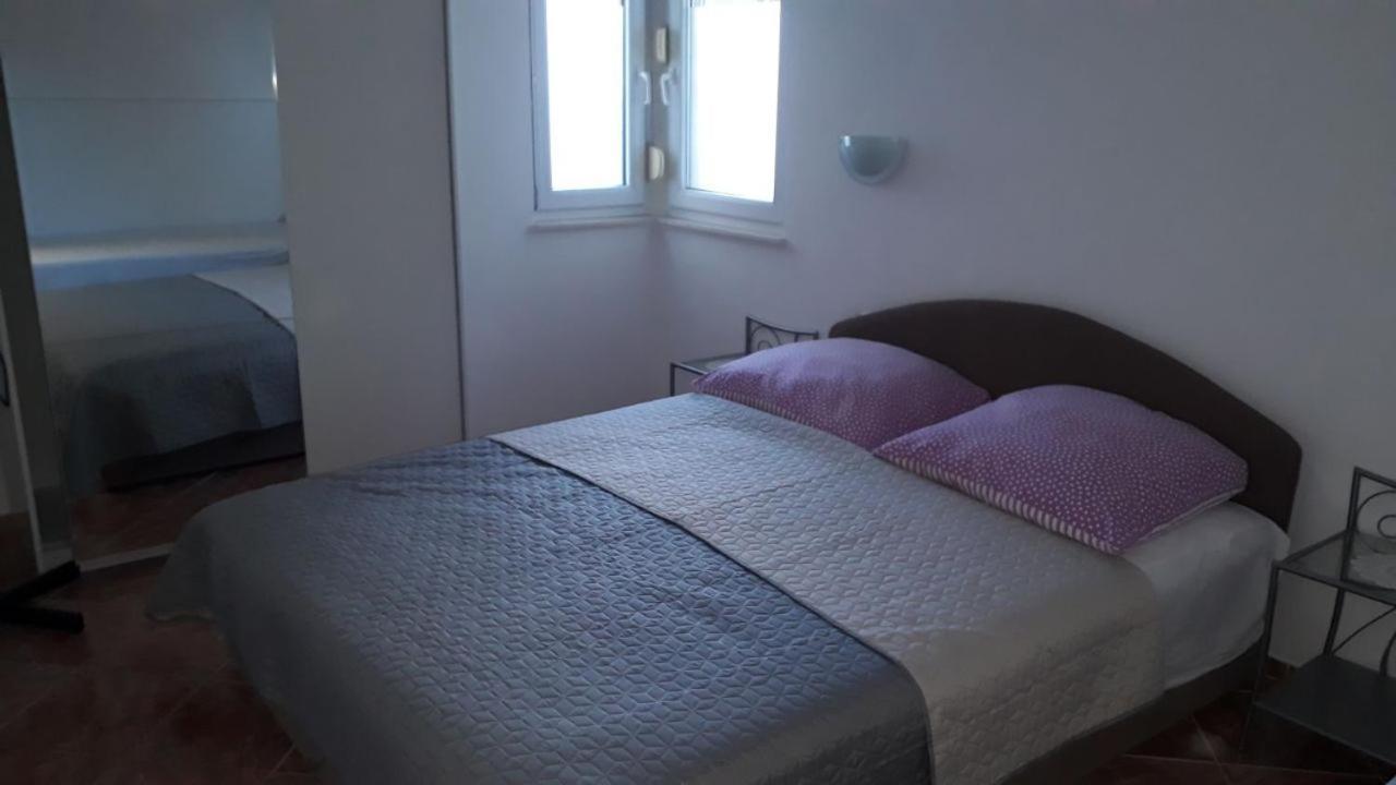 Apartment Jureta *