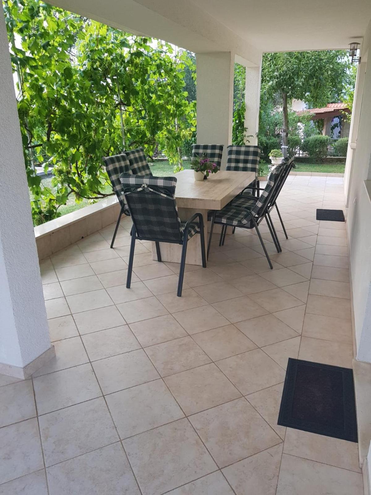 Apartment Jureta *
