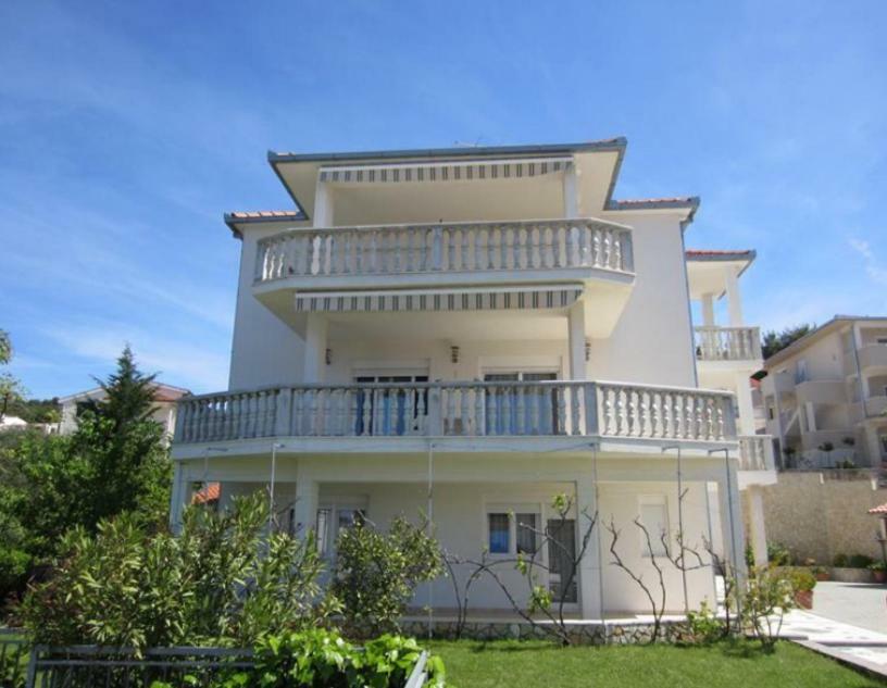 Apartment Jureta Okrug Gornji